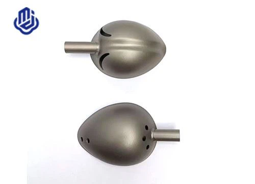 टाइटेनियम चारा चम्मच